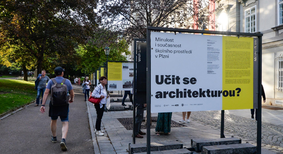 Výstava představuje architekturu škol