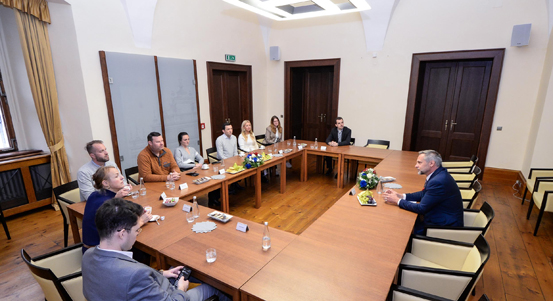 Delegace za Spojených států amerických navštívila Plzeň, jednala i na plzeňské radnici