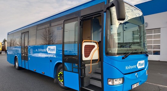 Bibliobus plzeňské knihovny vyjel v novém