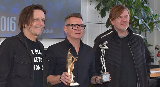 Žebřík číslo 32 vyvrcholí už tento pátek. Exkluzivními koncerty jej ozdobí Chinaski, Michal Hrůza i legendární Jiří Suchý