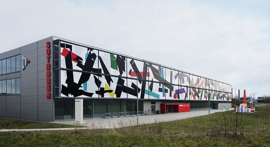 Plzeňská Sutnarka oslavila dvacítku. Připravuje na profesní život fotografy, animátory, ilustrátory, šperkaře, designéry a další