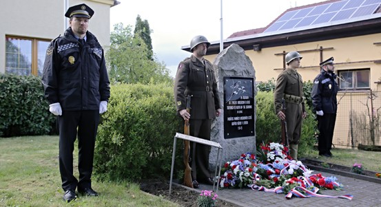 U pomníku v Liticích připomněli památku padlých amerických letců