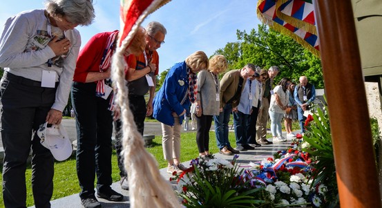 Vzpomínkový akt na náměstí Míru uctil památku obětí druhé světové války