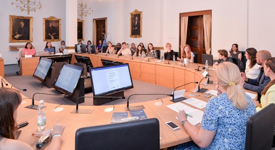 Na radnici jednal plzeňský žákovský parlament, zajímal se o novinky v příštím školním roce i o veřejnou dopravu