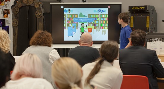 Známe vítěze programovací soutěže Škrábej, kotě!