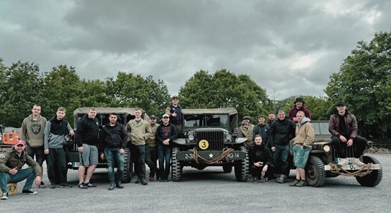 Z Plzně do Normandie míří na oslavy 80. výročí vylodění spojenců historické vozy i členové klubů vojenské historie