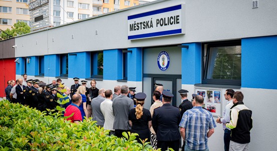 Strážníci mají na Lochotíně moderní a prostornější zázemí