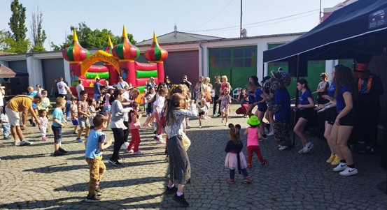 Ministerstvo vnitra poskytne Plzni dotaci téměř 1,8 milionu korun. Jde o podporu integrace držitelů dočasné ochrany a dalších na území ČR legálně pobývajících cizinců ze třetích zemí a EU
