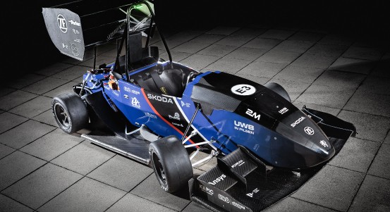 Studenti Západočeské univerzity postavili formuli s elektrickým pohonem