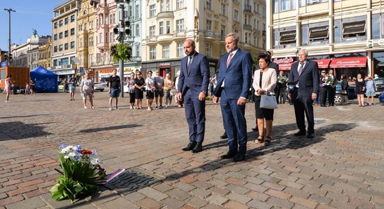 Lidé si při vzpomínkovém setkání připomněli události z 21. srpna 1968