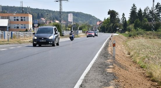 Na komunikaci V Radčicích se vrací plný provoz, vznikla tu nová zastávka MHD Pod Kyjovem