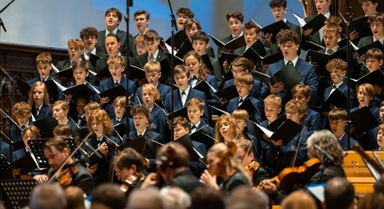 Vrabci z řezenského sboru zazpívají v katedrále sv. Bartoloměje