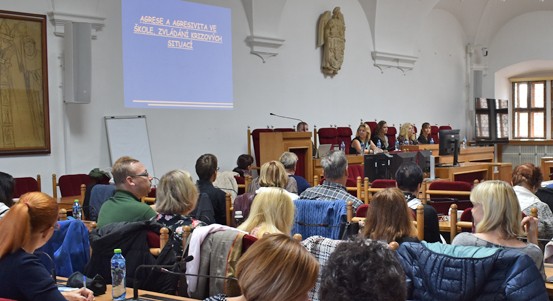 Agresivita, sebepoškozování nebo zvládání krizových situací bylo tématem semináře pro pedagogy