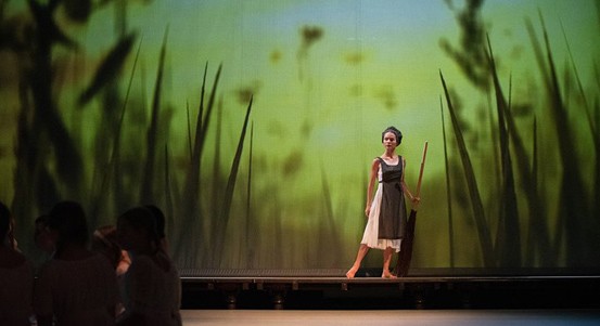 Divadlo J. K. Tyla uvede zpívaný balet Špalíček jako oslavu folklóru a pohádkových příběhů