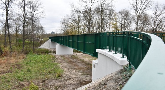 Lemova lávka v Hradišti pro pěší a cyklisty je po opravě opět průjezdná