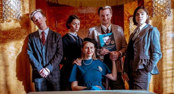 Inscenací Kam zítra? ožije Loosův interiér v Brummelově domě