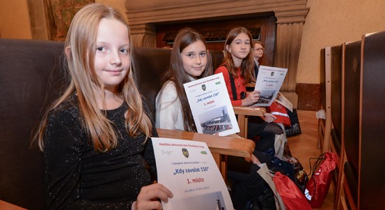 Požáry i povodně. Děti malovaly, kdy zavolat hasiče