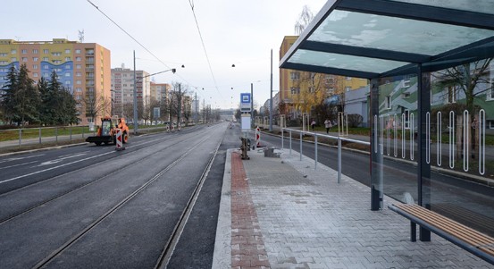 Oprava Koterovské finišuje. Od pondělí se tam vrátí doprava