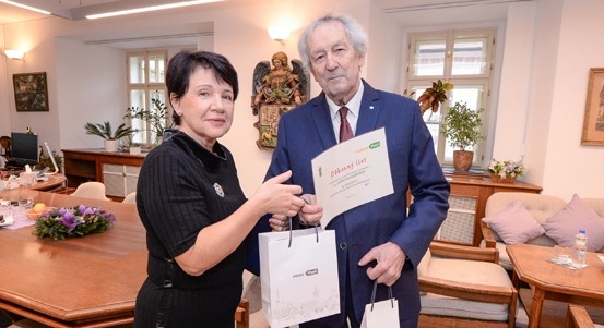 Jaroslav Hausner oslavil osmdesátiny, přijala ho radní Eliška Bartáková