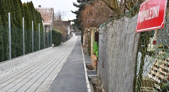 Město opravilo povrch komunikace v Odpolední ulici na Výsluní