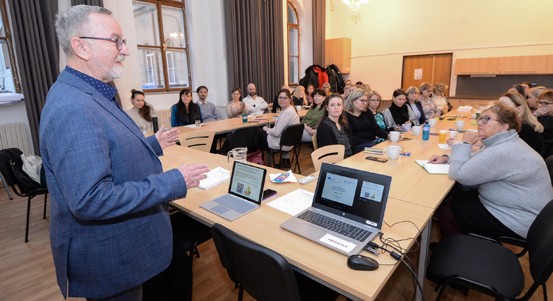 Jaký je ředitel, taková je škola, zaznívá na seminářích v Plzni. Zájem managementu je obrovský