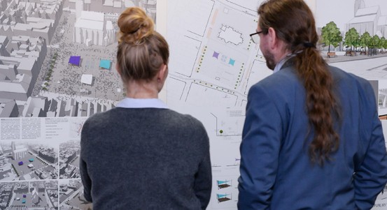 Výstava ukazuje vítězný návrh na proměnu náměstí Republiky v Plzni i ostatní soutěžní návrhy