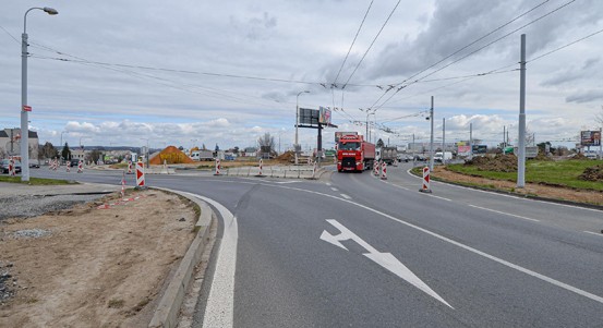 Práce u Makra pokračují. Uzavře se výjezd do Regensburské