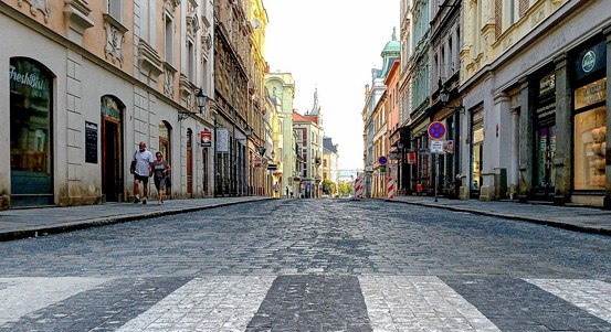 Rooseveltova ulice v Plzni je opravená a vrací se tam provoz