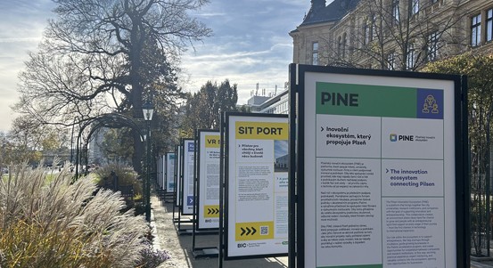 Detektory zvuku i výuka ve virtuální realitě. Výstava ukazuje úspěšné plzeňské nápady