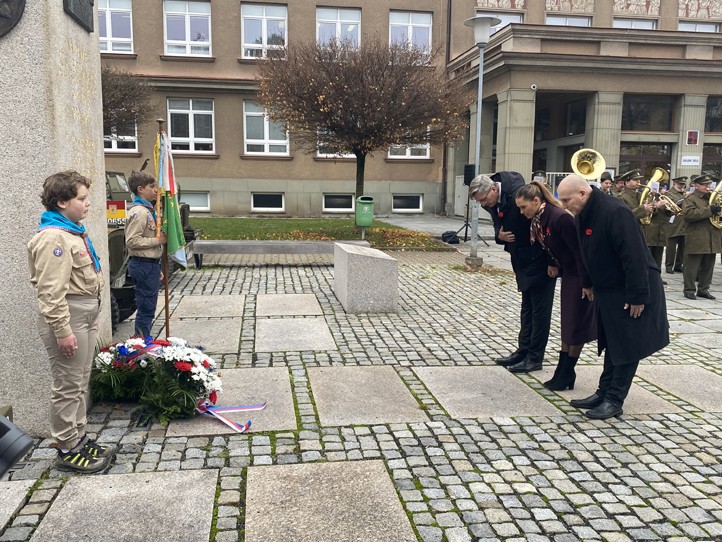 Fotografie: M. Pecuch / B. Hájková 251111_Den_valecnych_veteranu_16_web