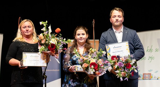 Dobrovolníci obdrželi za svou pomoc Křesadlo