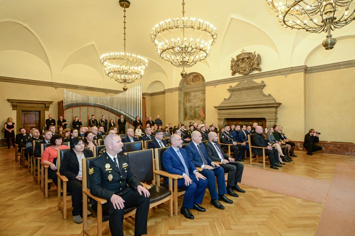 251210_Oceneni_Mimoradne_ciny_1