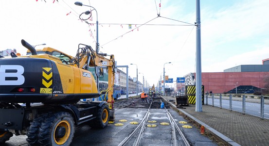 Rekonstrukce tramvajové trati Skvrňanská pokračuje