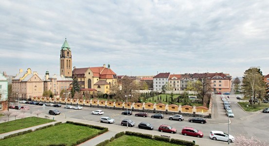 Jiráskovo náměstí i klášterní zahrada mají zelenou, kompletní úpravy začnou letos