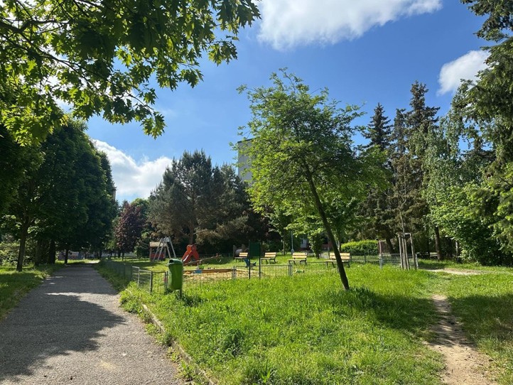 Vnitroblok Rabštejnská (zdroj foto: ÚMO Plzeň 1) 260305_Rabstejnska_vnitroblok_UMO_1