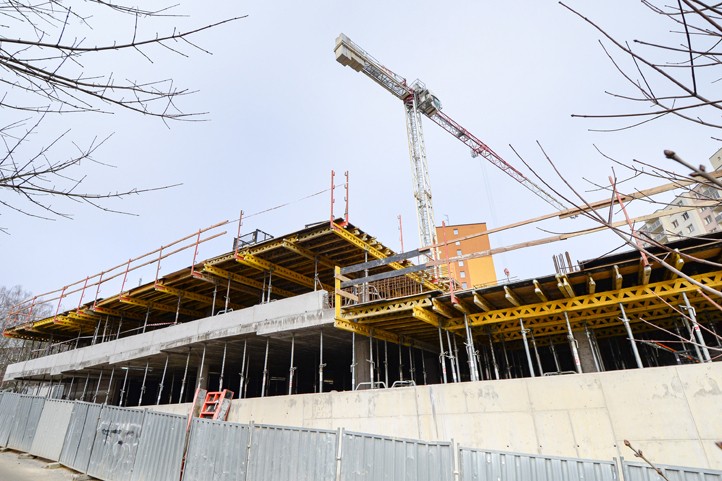 Stavba PD Atom (fotografie: M. Pecuch) 260313_PD_Atom_2