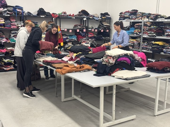 Ilustrační fotografie. Zdroj: Oděvní banka 260408_odevni_banka_04