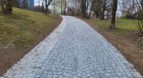 Plzeň zpevnila další cesty a plochy v Borském parku