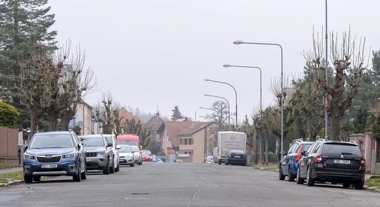 Začíná rekonstrukce Květné ulice v Plzni na Slovanech