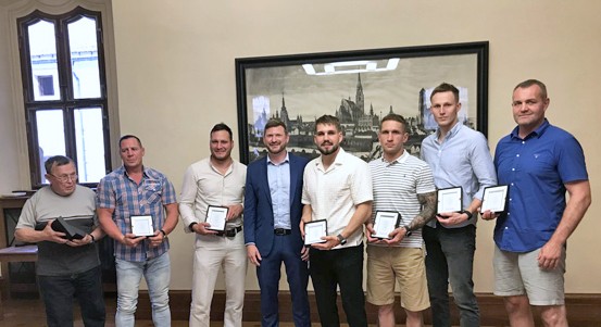Radní Tomáš Morávek ocenil sportovní úspěchy plzeňských boxerů