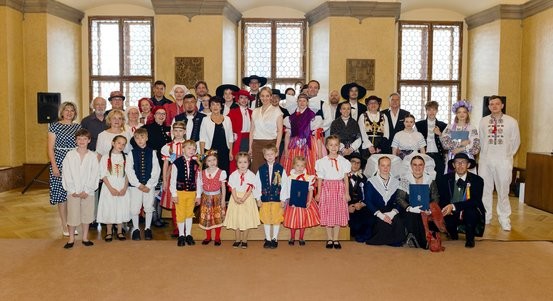 V ulicích Plzně se zpívalo a tančilo. Konal se tradiční folklorní festival s mezinárodní účastí
