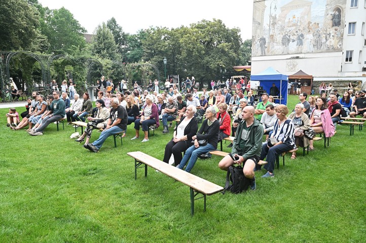 Zdroj fotografií: archiv pořadatele 260707_Vecery_vazne_hudby_2
