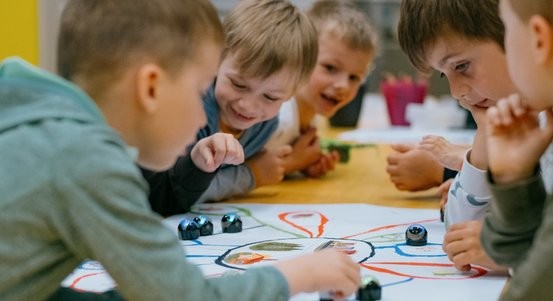 Centrum robotiky nabízí 45 zájmových kroužků. Novinkou jsou kluby pro starší žáky