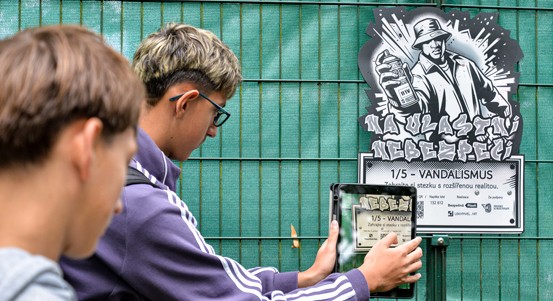 Na vlastní nebezpečí. K plzeňské stezce s rozšířenou realitou vznikla metodika