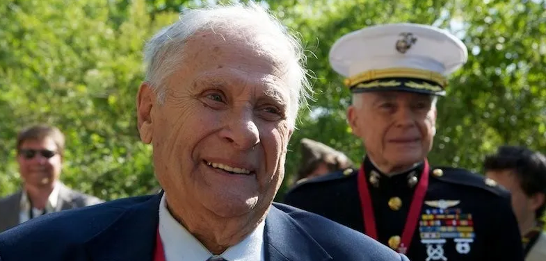 Dnes bychom si připomněli 102. narozeniny hrdiny, veterána a skromného člověka Johna Del Santa, který se s 97. pěší divizí podílel na osvobození jihozápadní Čech
