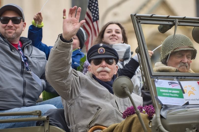 14. listopadu by oslavil 102. narozeniny hrdina, osvoboditel města Plzně, pan Louis Gihoul, příslušník 17. praporu belgických střelců