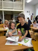 Zelená třída na návštěvě u prvňáčků