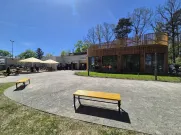 Místo u Košuteckého jezírka znovu ožívá. Nový objekt byl slavnostně otevřen