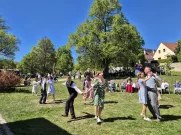 Tanečníci z klubu Dance by Lion´s před statkem U Matoušů. Foto: ÚMO Plzeň 1