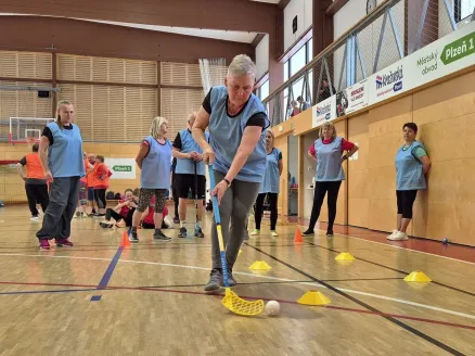 Věk je jen číslo. Plzeňští senioři ovládli hry Fit s Jedničkou s neuvěřitelným elánem